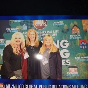 Meet your Posher, Lori